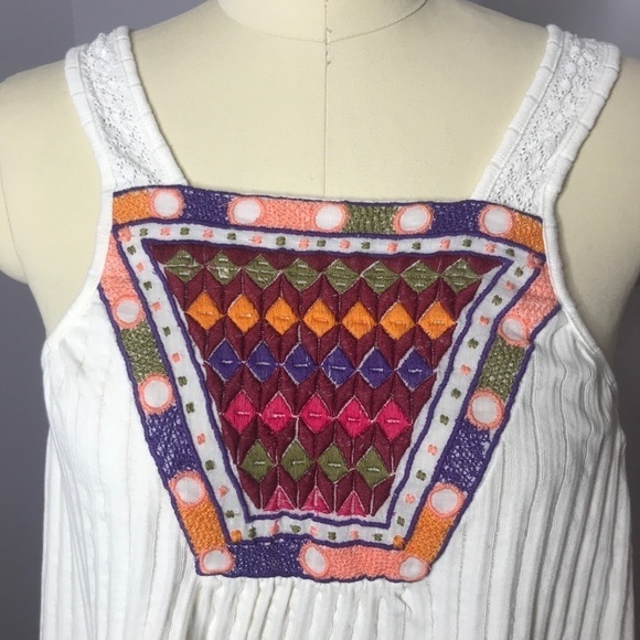 Urban Outfitters Boho Embroidered Tank Top - Picture 3 of 8
